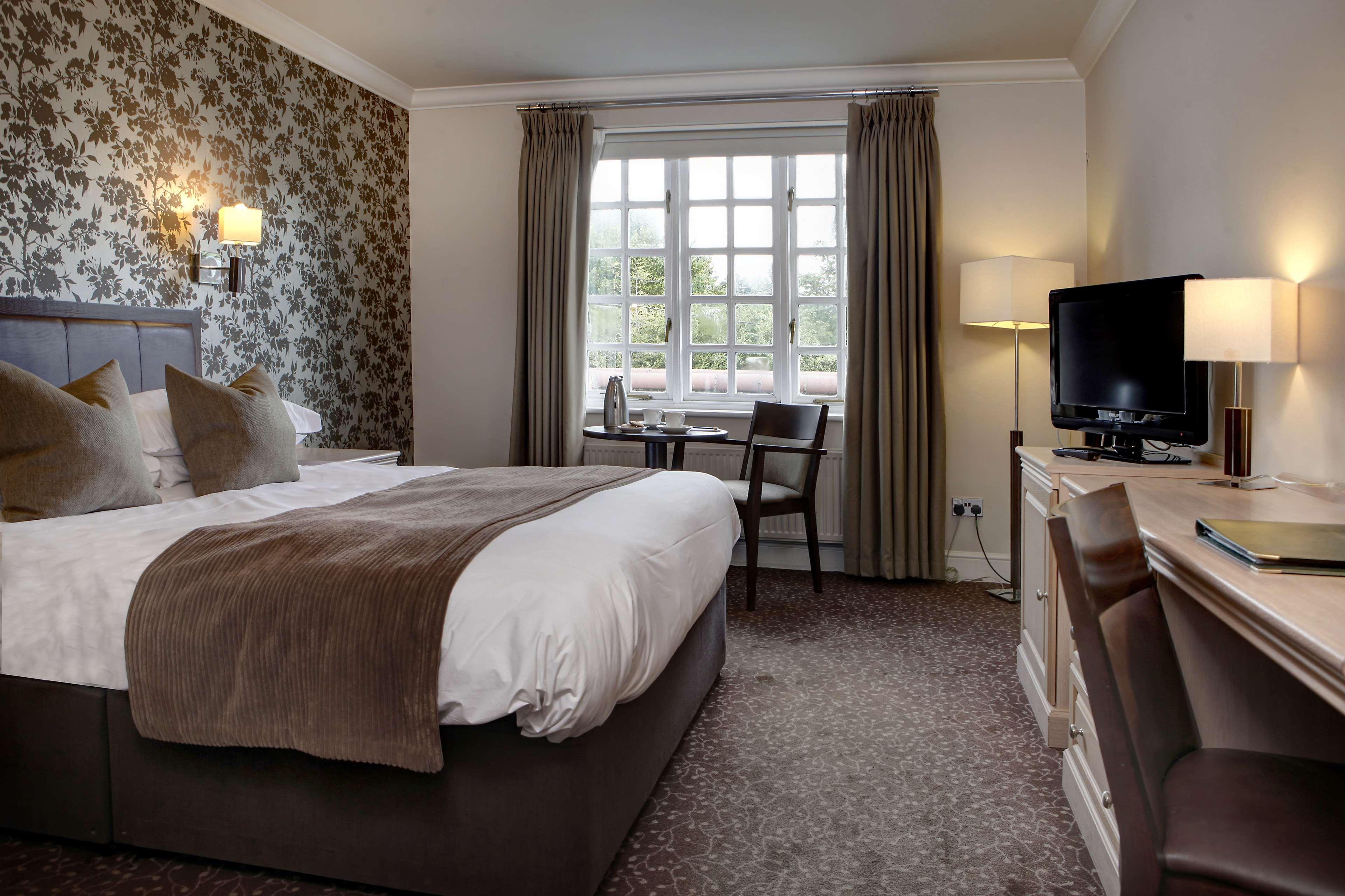 Ivy Hill Hotel, Sure Hotel Collection By Best Western Челмсфорд Екстериор снимка